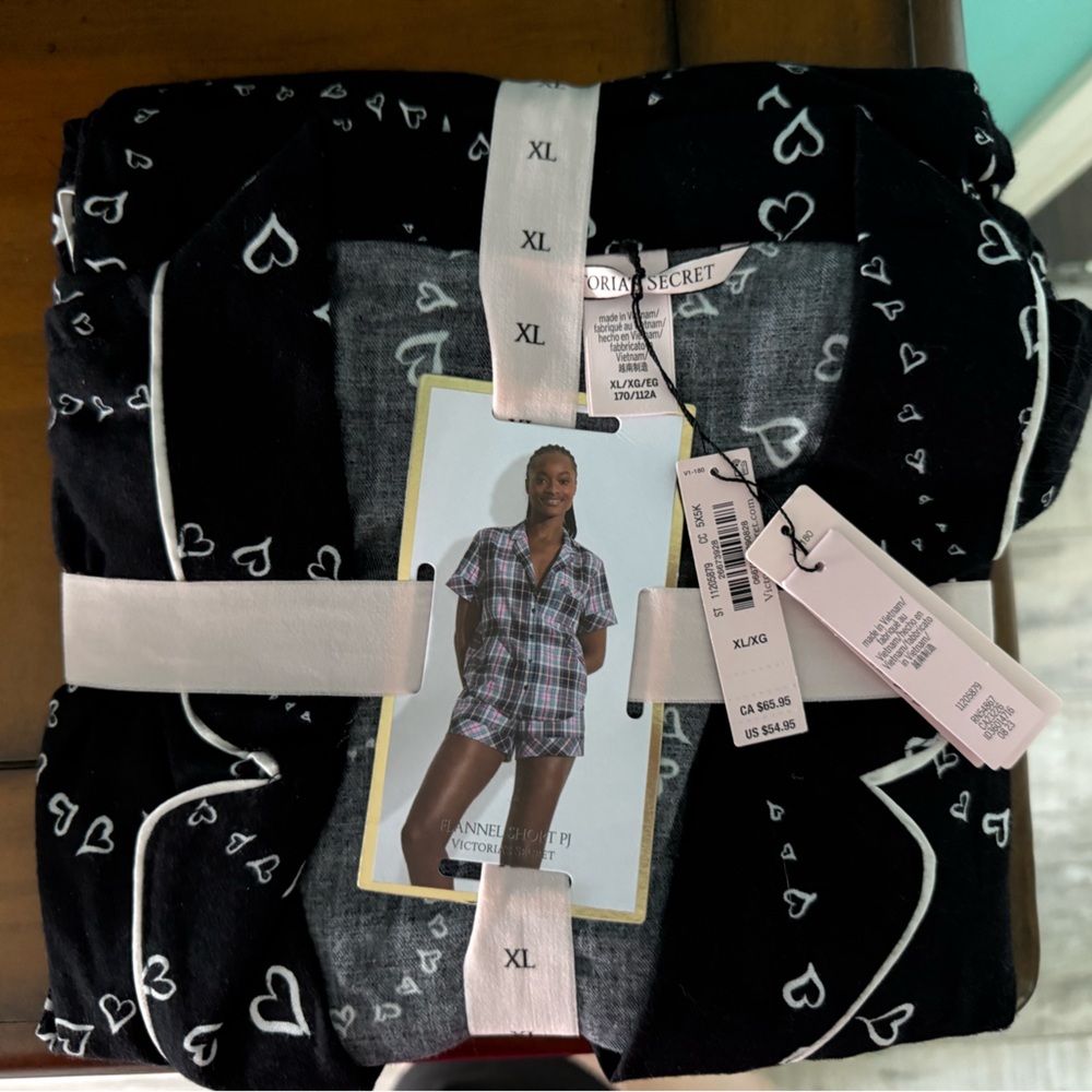 Victoria Secret Black Heart Pajama Set